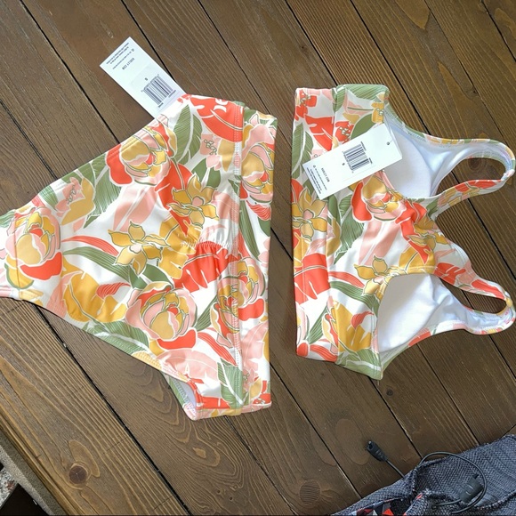 NWT! Hurley floral high waisted bikini - Picture 6 of 7